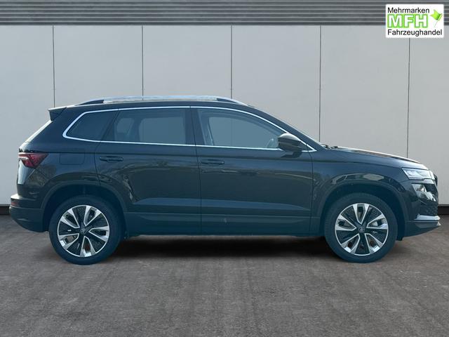 Skoda / Karoq / Schwarz / / / AHK+el.HECKKLAPPE+KAMERA+PDC+KESSY+ACC