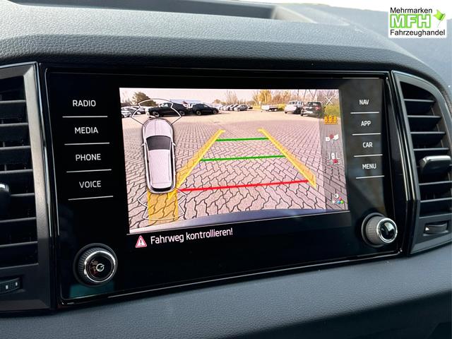 Skoda / Karoq / Schwarz / / / AHK+el.HECKKLAPPE+KAMERA+PDC+KESSY+ACC