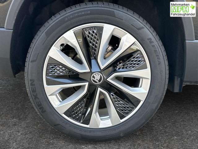 Skoda / Karoq / Schwarz / / / AHK+el.HECKKLAPPE+KAMERA+PDC+KESSY+ACC