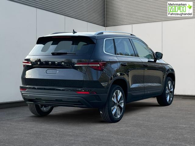 Skoda / Karoq / Schwarz / / / AHK+el.HECKKLAPPE+KAMERA+PDC+KESSY+ACC