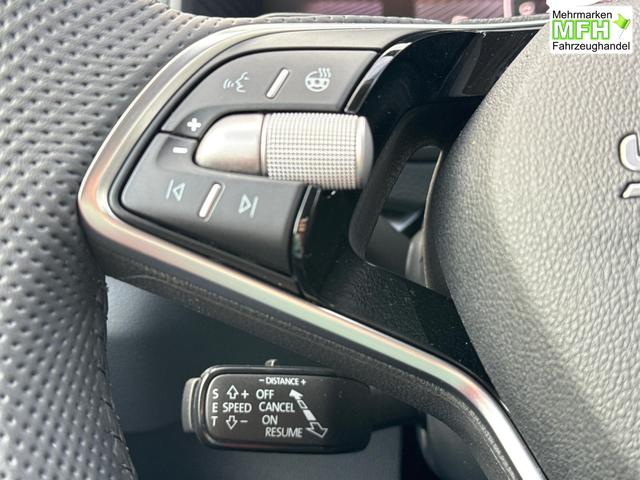 Skoda / Karoq / Schwarz / / / AHK+el.HECKKLAPPE+KAMERA+PDC+KESSY+ACC