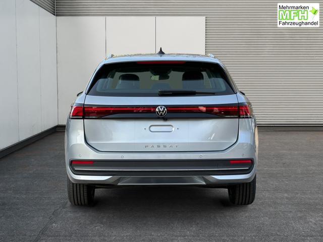 Volkswagen / Passat Variant / Silber / / / DSG+AHK+PANO+NAVI+ACC+KAMERA+LED+MASSAGE