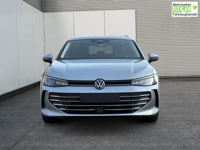Volkswagen / Passat Variant / Silber / / / DSG+AHK+PANO+NAVI+ACC+KAMERA+LED+MASSAGE