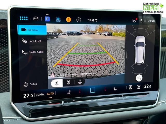 Volkswagen / Passat Variant / Silber / / / DSG+AHK+PANO+NAVI+ACC+KAMERA+LED+MASSAGE