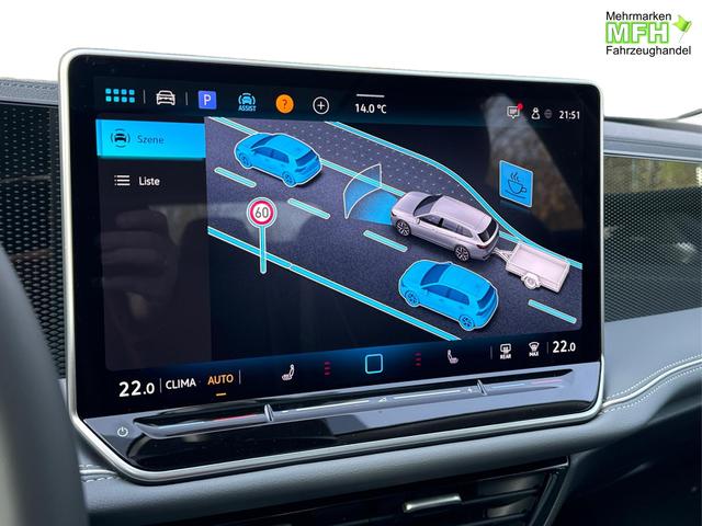 Volkswagen / Passat Variant / Silber / / / DSG+AHK+PANO+NAVI+ACC+KAMERA+LED+MASSAGE