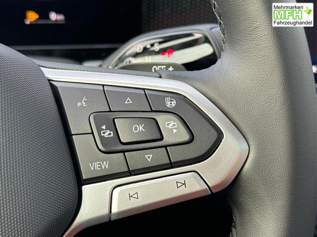 Volkswagen / Passat Variant / Silber / / / DSG+AHK+PANO+NAVI+ACC+KAMERA+LED+MASSAGE