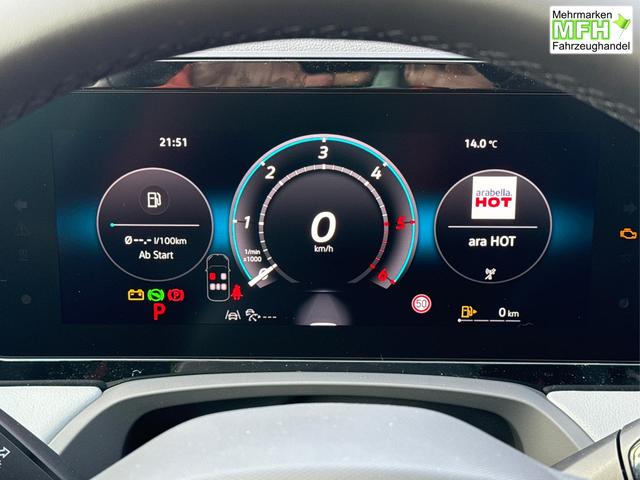 Volkswagen / Passat Variant / Silber / / / DSG+AHK+PANO+NAVI+ACC+KAMERA+LED+MASSAGE