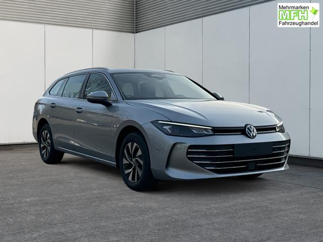 Volkswagen / Passat Variant / Silber / / / DSG+AHK+PANO+NAVI+ACC+KAMERA+LED+MASSAGE