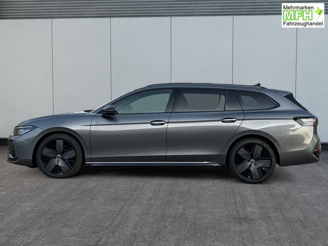 Volkswagen / Passat Variant / Grau / / / AHK+PANO+NAVI+Head-UP+Matrix-LED+ACC