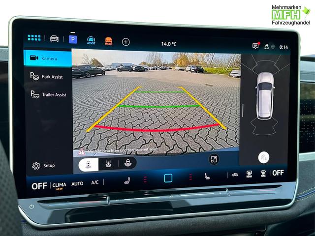 Volkswagen / Passat Variant / Grau / / / AHK+PANO+NAVI+Head-UP+Matrix-LED+ACC