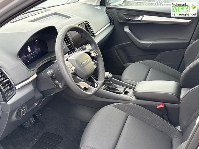Skoda / Karoq / Grau / / / AHK+el.HECKKLAPPE+KAMERA+PDC+KESSY+ACC