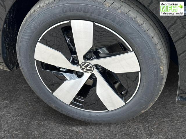 Volkswagen / Passat Variant / Schwarz / / / DSG+AHK+MASSAGE+NAVI+ACC+KAMERA+LED+17 ALU