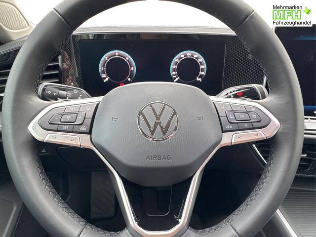 Volkswagen / Passat Variant / Grau / / / DSG+AHK+MASSAGE+NAVI+ACC+KAMERA+LED+17 ALU