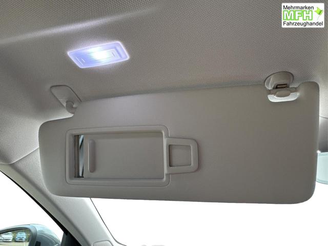 Volkswagen / Passat Variant / Grau / / / DSG+AHK+MASSAGE+NAVI+ACC+KAMERA+LED+17 ALU