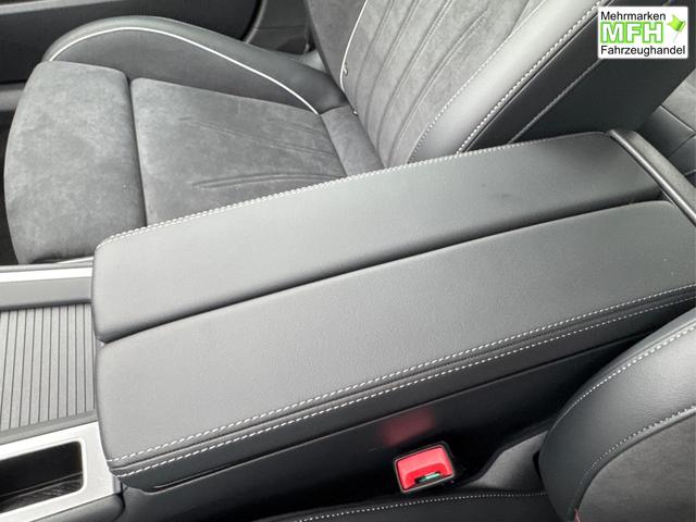 Volkswagen / Passat Variant / Grau / / / DSG+AHK+MASSAGE+NAVI+ACC+KAMERA+LED+17 ALU