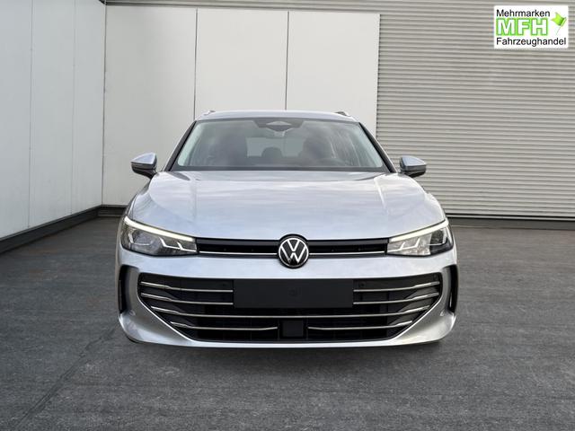 Volkswagen / Passat Variant / Silber / / / DSG+AHK+MASSAGE+NAVI+ACC+KAMERA+LED+17 ALU