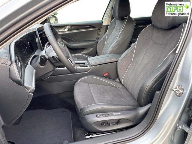 Volkswagen / Passat Variant / Silber / / / DSG+AHK+MASSAGE+NAVI+ACC+KAMERA+LED+17 ALU