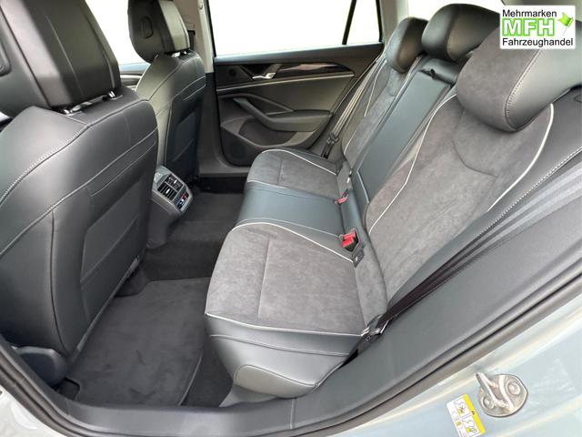 Volkswagen / Passat Variant / Silber / / / DSG+AHK+MASSAGE+NAVI+ACC+KAMERA+LED+17 ALU