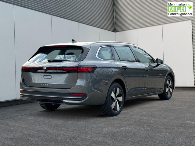Volkswagen / Passat Variant / Grau / / / DSG+AHK+MASSAGE+NAVI+ACC+KAMERA+LED+17 ALU