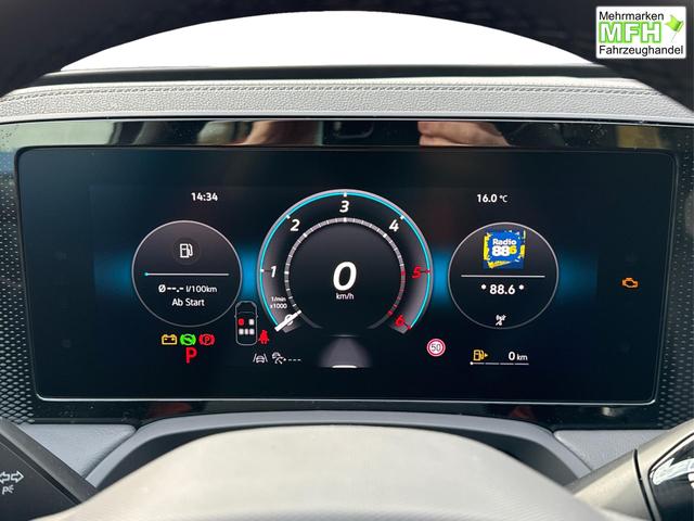 Volkswagen / Passat Variant / Grau / / / DSG+AHK+MASSAGE+NAVI+ACC+KAMERA+LED+17 ALU