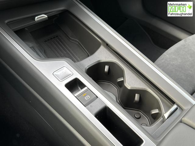 Volkswagen / Passat Variant / Grau / / / DSG+AHK+MASSAGE+NAVI+ACC+KAMERA+LED+17 ALU