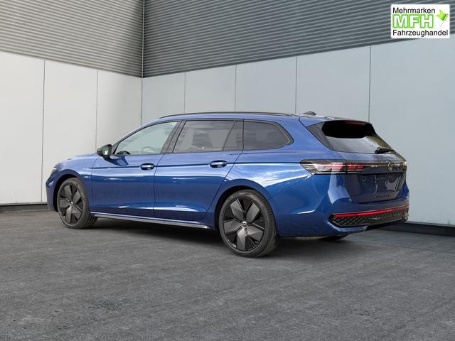 Volkswagen / Passat Variant / Blau / / / 4WD+BLACK+PANO+AHK+DCC+MATRIX+HARMAN