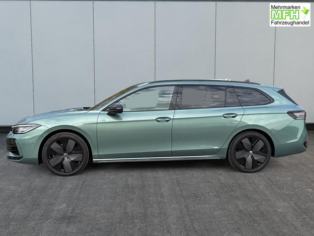 Volkswagen / Passat Variant / Gr&uuml;n / / / 4WD+BLACK+PANO+AHK+DCC+MATRIX+HARMAN