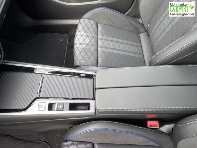 Volkswagen / Passat Variant / Gr&uuml;n / / / 4WD+BLACK+PANO+AHK+DCC+MATRIX+HARMAN