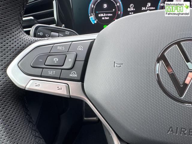 Volkswagen / Passat Variant / Gr&uuml;n / / / 4WD+BLACK+PANO+AHK+DCC+MATRIX+HARMAN