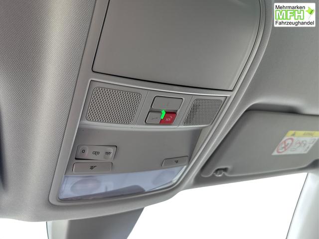 Skoda / Karoq / Silber / / / AHK+KAMERA+EL. HECKKL.+SHZ+ACC+KESSY+18''ALU