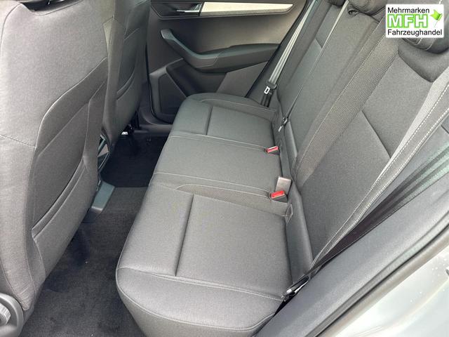 Skoda / Karoq / Silber / / / AHK+KAMERA+EL. HECKKL.+SHZ+ACC+KESSY+18''ALU