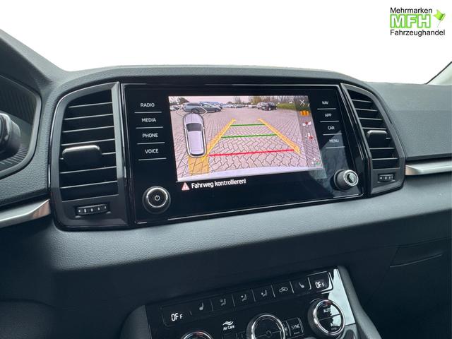 Skoda / Karoq / Grau / / / AHK+KAMERA+EL. HECKKL.+SHZ+ACC+KESSY+18''ALU