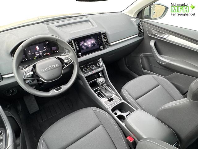 Skoda / Karoq / Grau / / / AHK+KAMERA+EL. HECKKL.+SHZ+ACC+KESSY+18''ALU