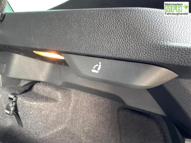 Skoda / Karoq / Grau / / / AHK+KAMERA+EL. HECKKL.+SHZ+ACC+KESSY+18''ALU