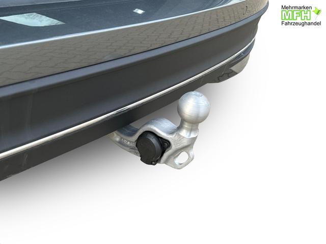 Volkswagen / Passat Variant / Grau / / / DSG+AHK+MASSAGE+NAVI+ACC+KAMERA+LED+17 ALU