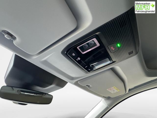 Volkswagen / Caddy / / / / NAVI+AHK+ACC+SHZ+KAMERA+LED+PDC