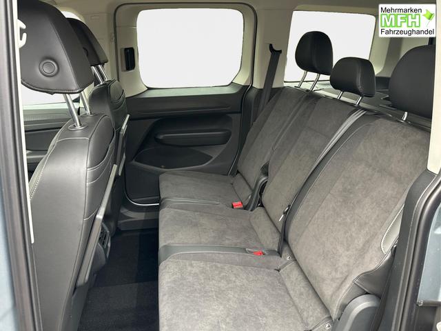 Volkswagen / Caddy / / / / NAVI+AHK+ACC+SHZ+KAMERA+LED+PDC