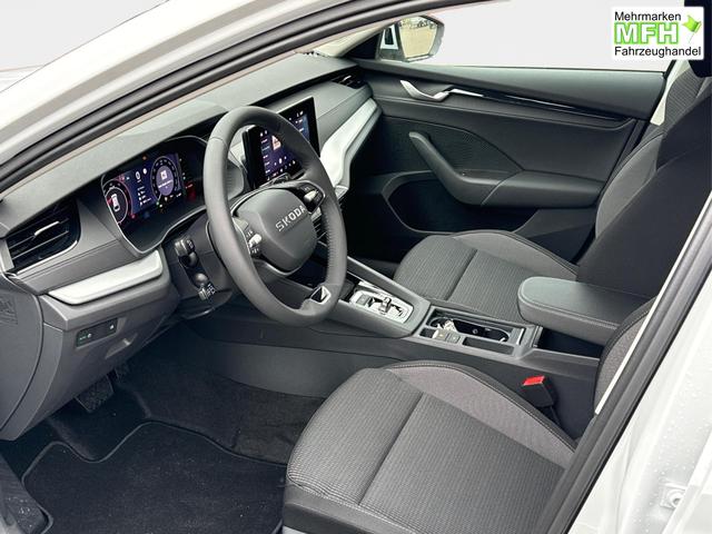 Skoda / Octavia Combi / Wei&szlig; / / / AHK+KAMERA+ACC+EL. HECKKL+SHZ