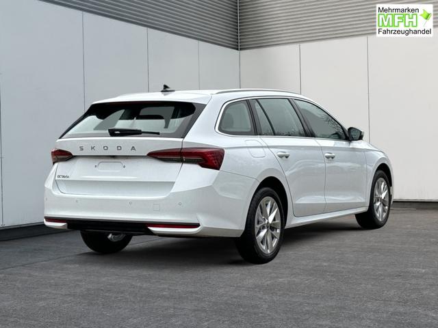 Skoda / Octavia Combi / Wei&szlig; / / / AHK+KAMERA+ACC+EL. HECKKL+SHZ