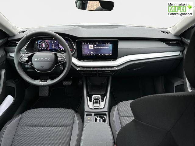 Skoda / Octavia Combi / Wei&szlig; / / / AHK+KAMERA+ACC+EL. HECKKL+SHZ