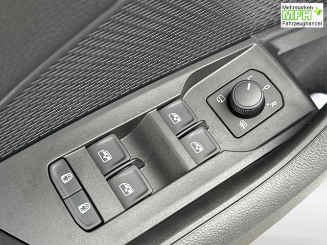 Skoda / Octavia Combi / Wei&szlig; / / / AHK+KAMERA+ACC+EL. HECKKL+SHZ