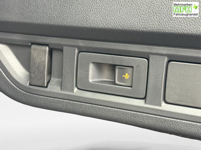 Skoda / Octavia Combi / Wei&szlig; / / / AHK+KAMERA+ACC+EL. HECKKL+SHZ