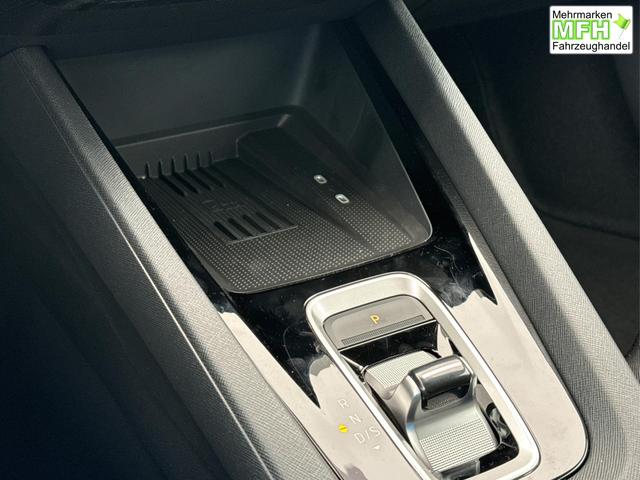 Skoda / Octavia Combi / Wei&szlig; / / / AHK+KAMERA+ACC+EL. HECKKL+SHZ