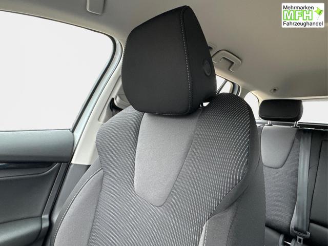 Skoda / Octavia Combi / Wei&szlig; / / / AHK+KAMERA+ACC+EL. HECKKL+SHZ