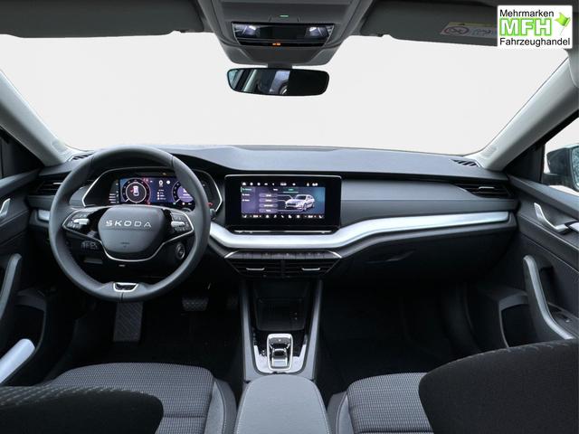 Skoda / Octavia Combi / Schwarz / / / AHK+KAMERA+ACC+EL. HECKKL+SHZ