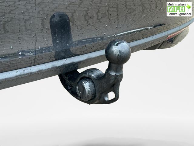 Skoda / Octavia Combi / Schwarz / / / AHK+KAMERA+ACC+EL. HECKKL+SHZ