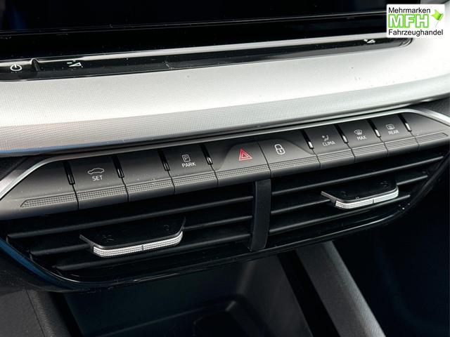 Skoda / Octavia Combi / Schwarz / / / AHK+KAMERA+ACC+EL. HECKKL+SHZ