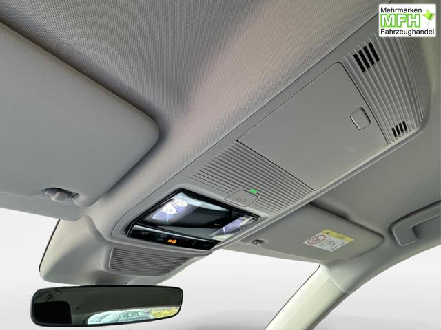 Skoda / Octavia Combi / Schwarz / / / AHK+KAMERA+ACC+EL. HECKKL+SHZ