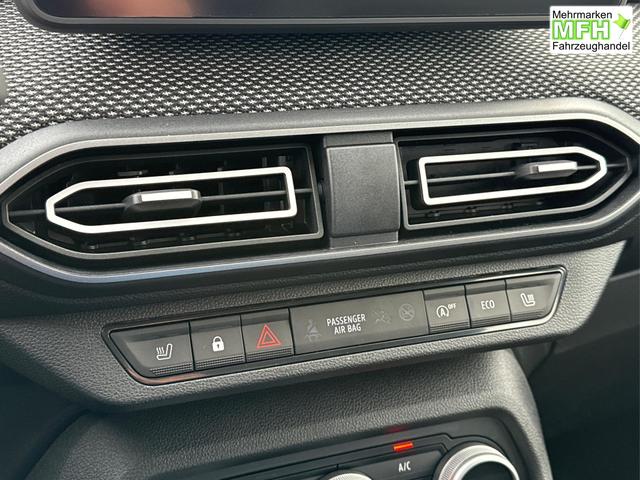 Dacia / Sandero / / / / KAMERA+SHZ + PDC+ DAB+ KLIMA