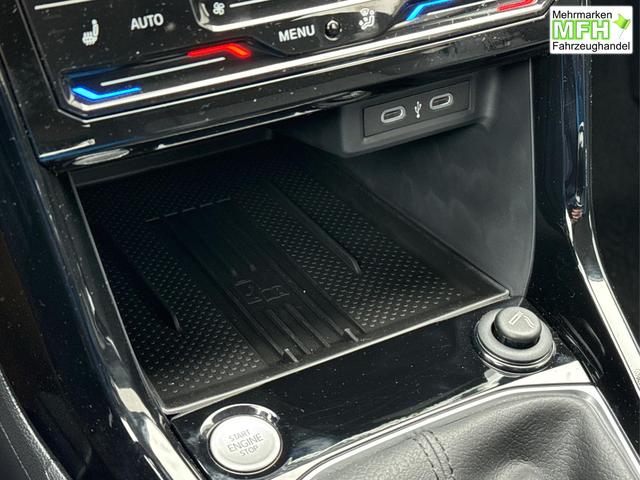 Volkswagen / T-Cross / Grau / / / MATRIX+KAMERA+ACC+KLIMA+SHZ+17 LM+KEYLESS